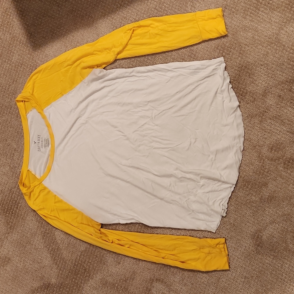 American Eagle white/yellow long sleeve "Jegging T" (Women's XL)